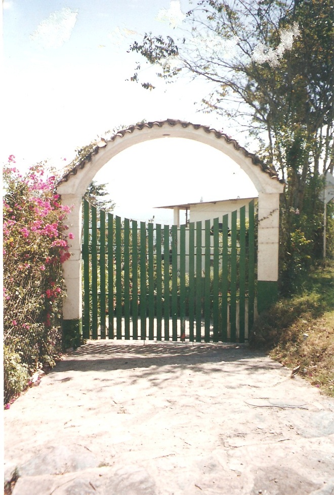 puertas de fincas portones portezuelas puertezuelas portillos de entrada casetas 97 madera fincas divisones cercados automatica finca fincas ganaderas en la provincia muelles cierra portones muelles